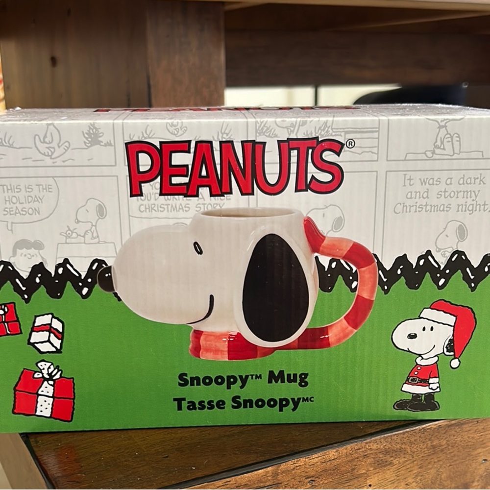 Peanuts Snoopy Mug - Red, Green, White